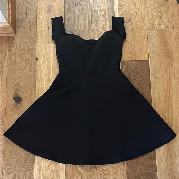 Glamorous Dresses & Skirts - Glamorous Black Plunge Sweetheart neckline Mini Dress off the shoulder